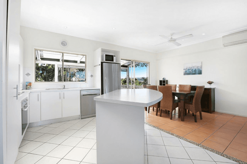 49 Orealla Crescent, SUNRISE BEACH, QLD 4567