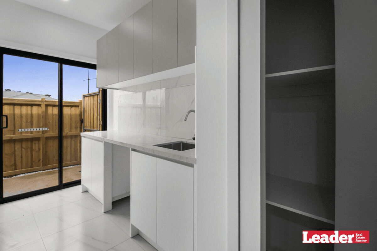 17 Ballanrong Road, Bonnie Brook, VIC 3335