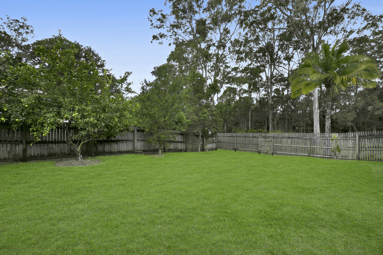 35 Merloo Drive, NERANG, QLD 4211