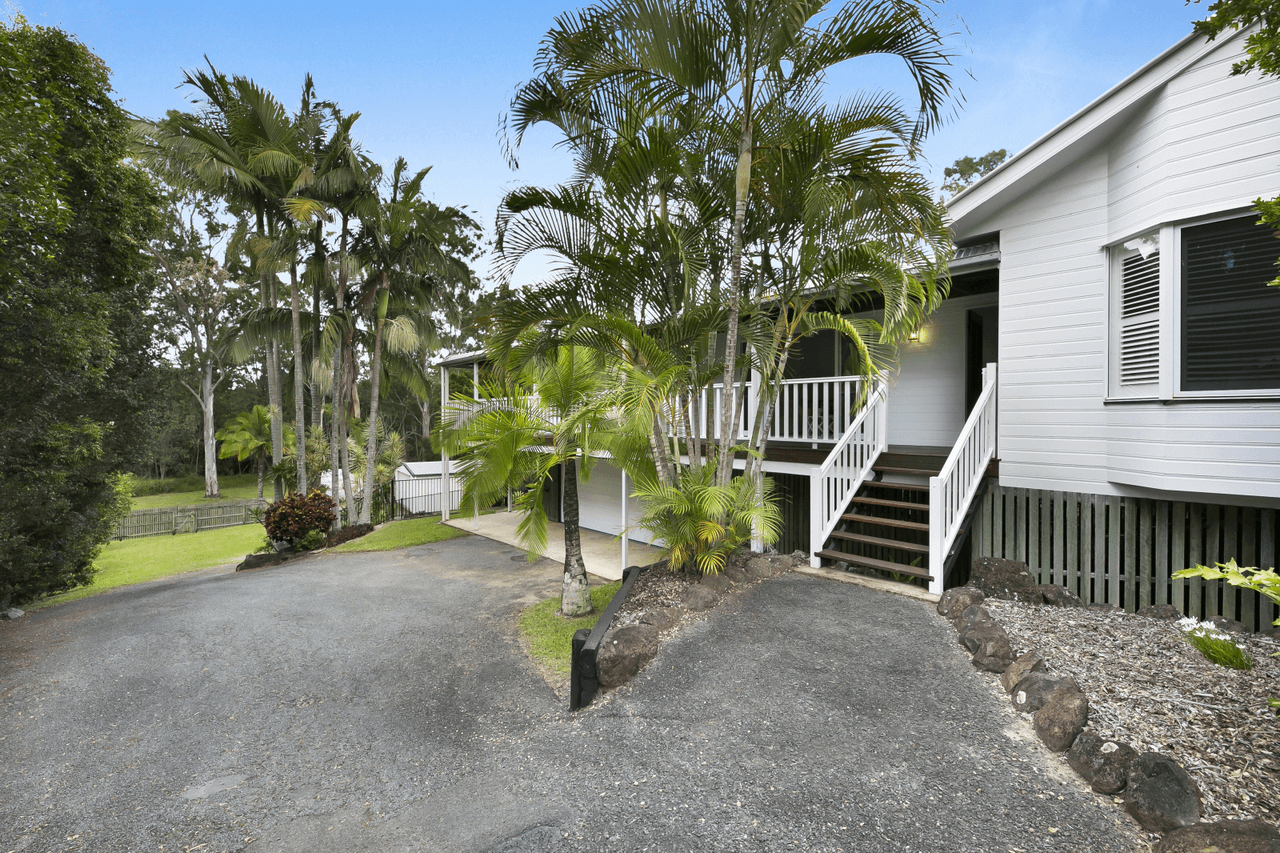 35 Merloo Drive, NERANG, QLD 4211