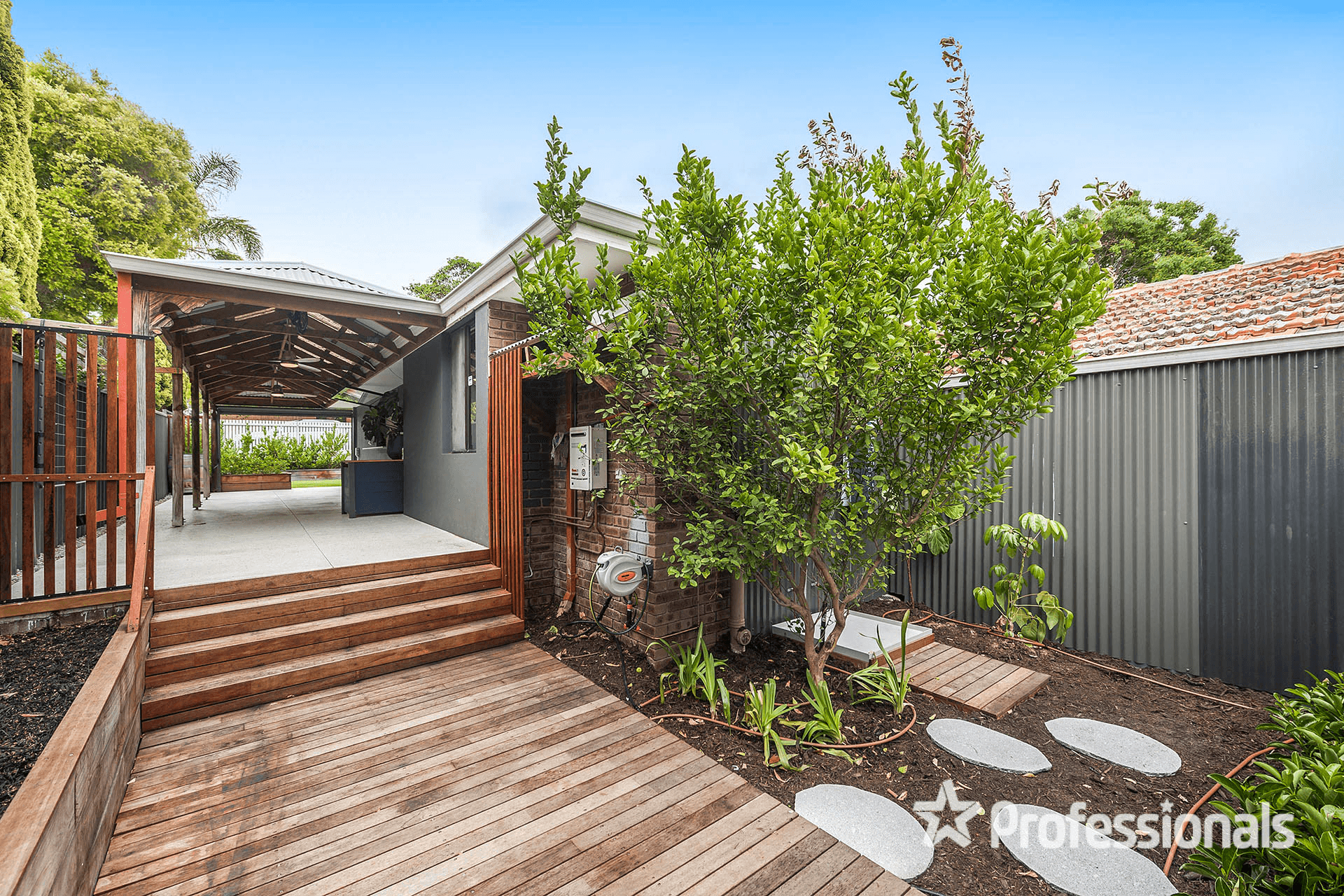 36A Dover Road, SCARBOROUGH, WA 6019