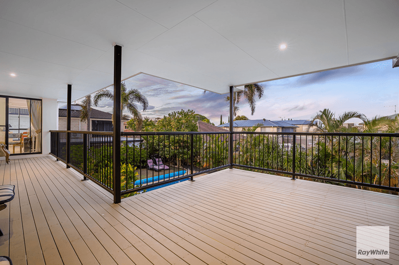 15 Wilohurst Drive, REDLAND BAY, QLD 4165