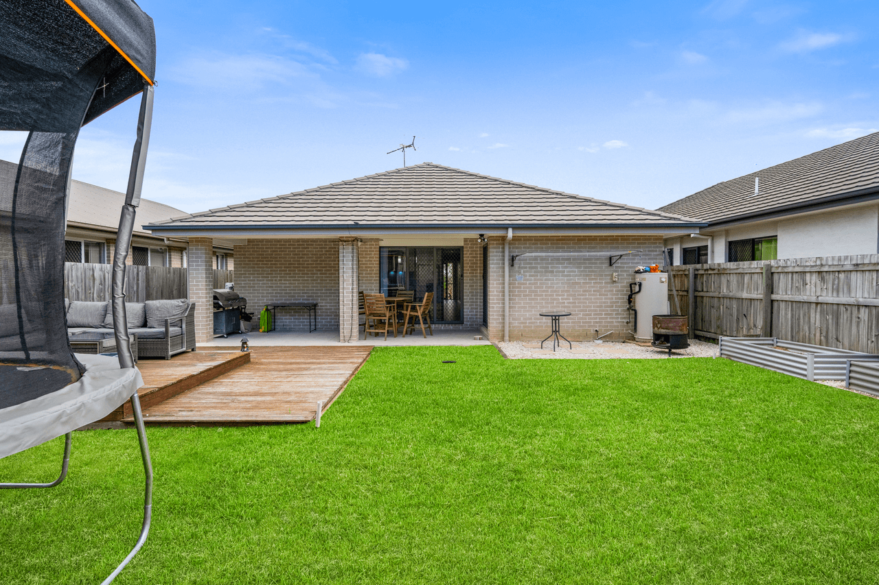 19 St Helen Crescent, WARNER, QLD 4500