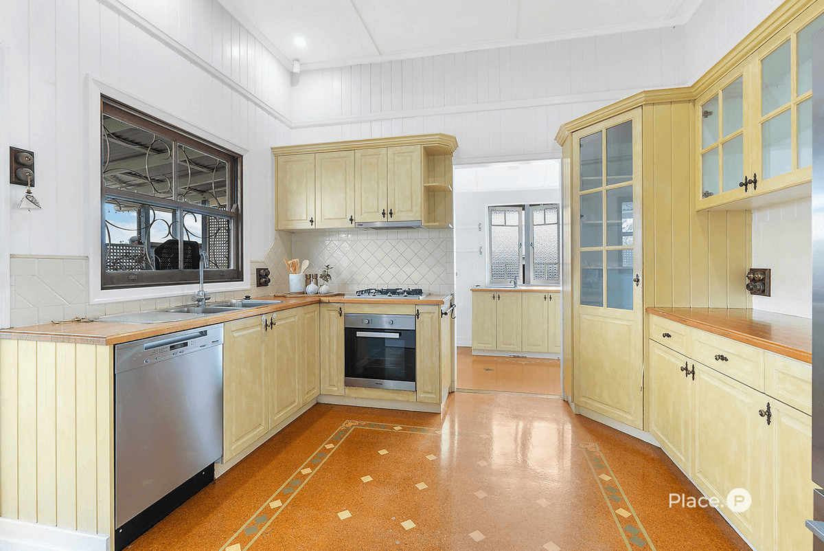 16 Laurier Street, Annerley, QLD 4103