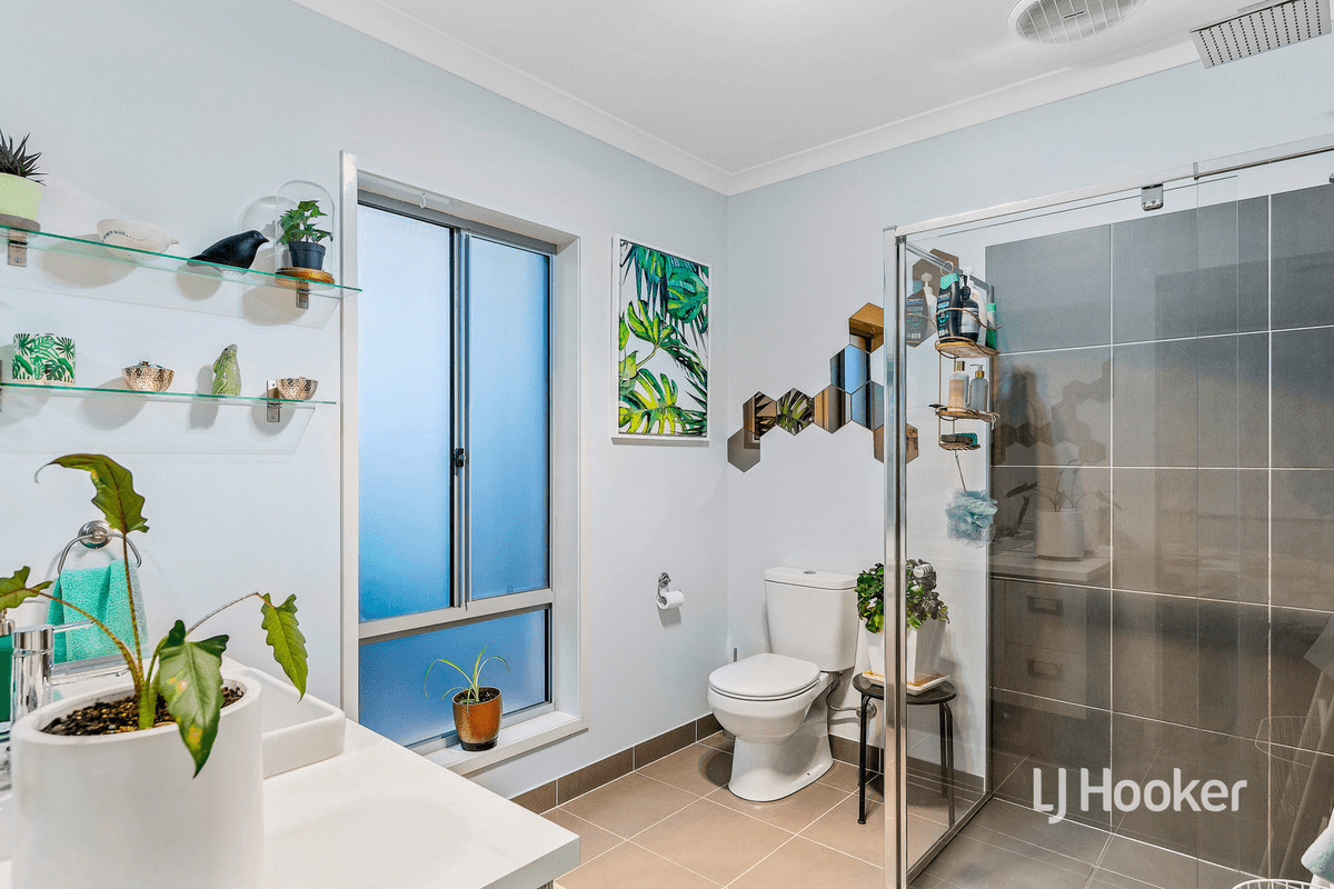 4 Forum Way, POINT COOK, VIC 3030