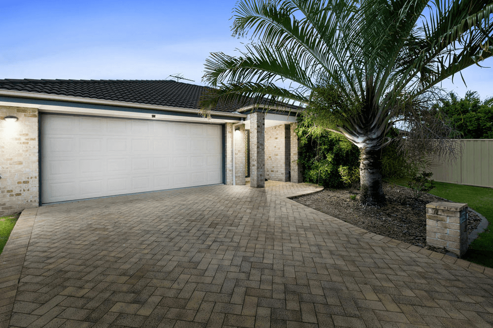 2/2-4 Riles Court, CABOOLTURE, QLD 4510