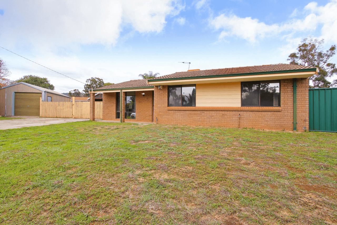 11 Pollitt Close, ARMADALE, WA 6112