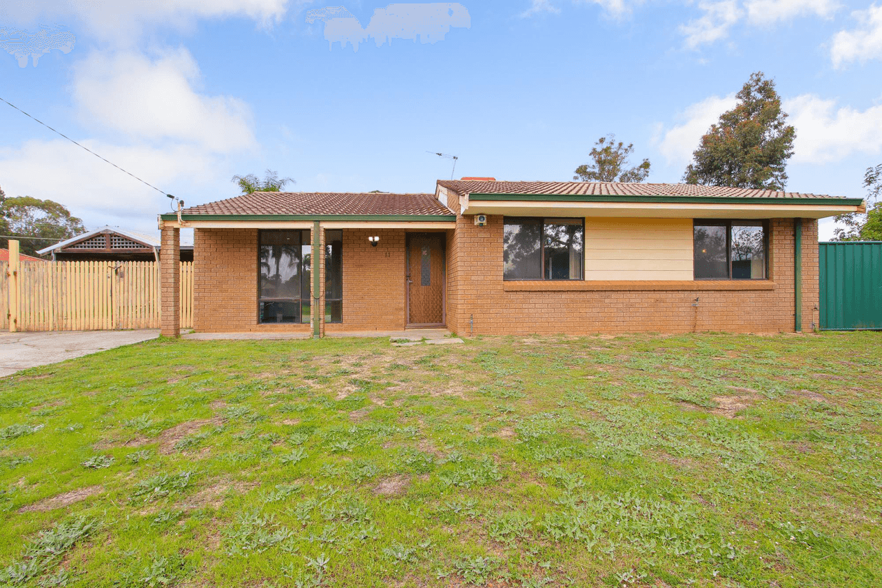 11 Pollitt Close, ARMADALE, WA 6112