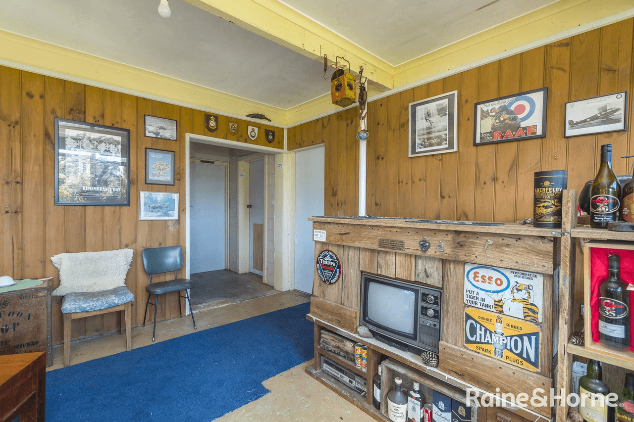 10 Booths Lane, WOODEND, VIC 3442