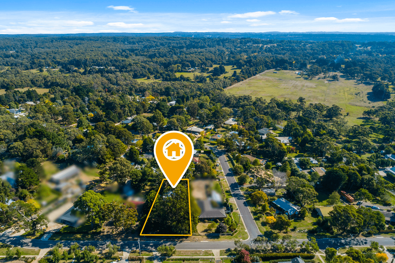 10 Booths Lane, WOODEND, VIC 3442