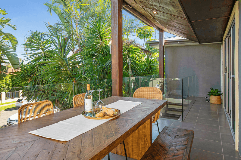 28A HARLEY Street, LABRADOR, QLD 4215