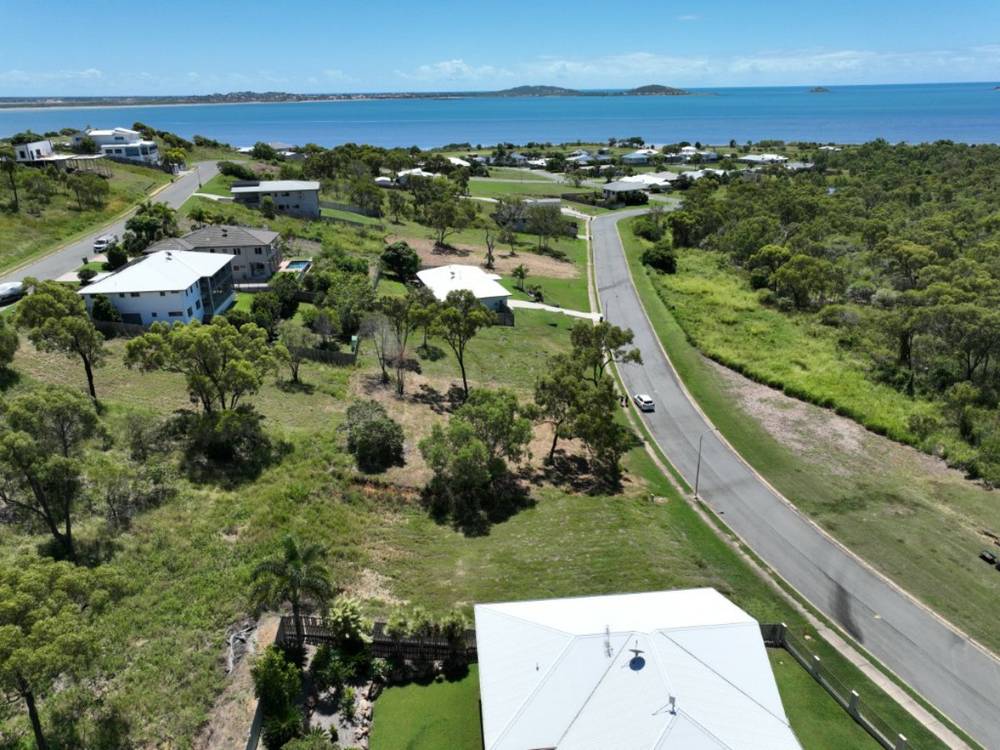 9 Links Road, BOWEN, QLD 4805