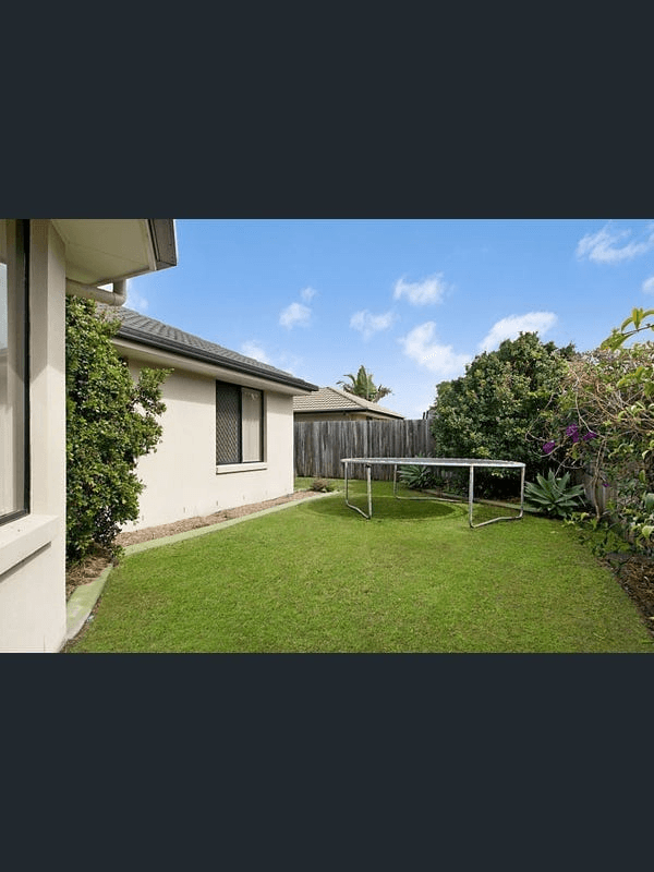 4 Crawford Street, SIPPY DOWNS, QLD 4556