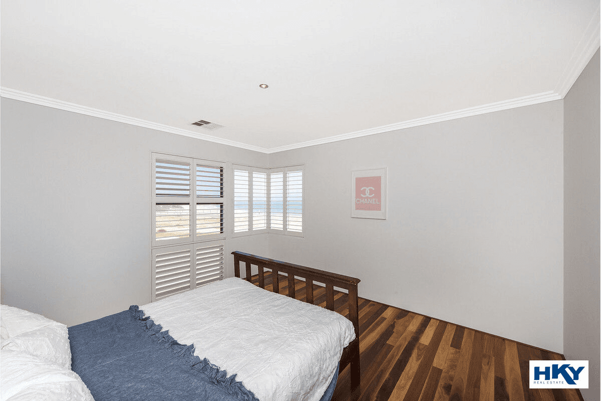 27 Shoreham Turn, Mindarie, WA 6030