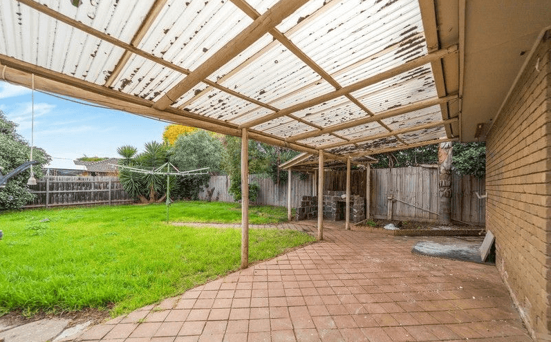 5 HEWSON STREET,, MELTON, VIC 3337