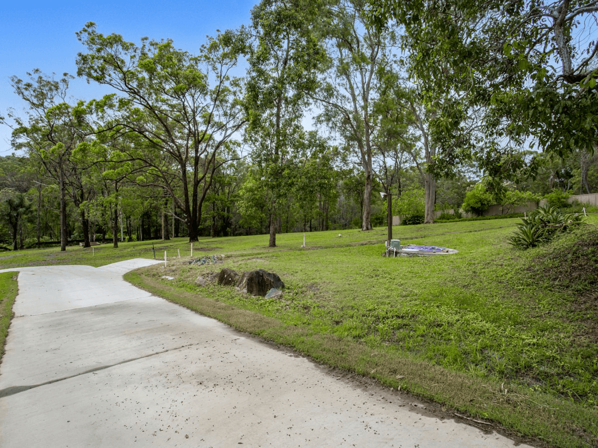 40 Bonogin Road, MUDGEERABA, QLD 4213