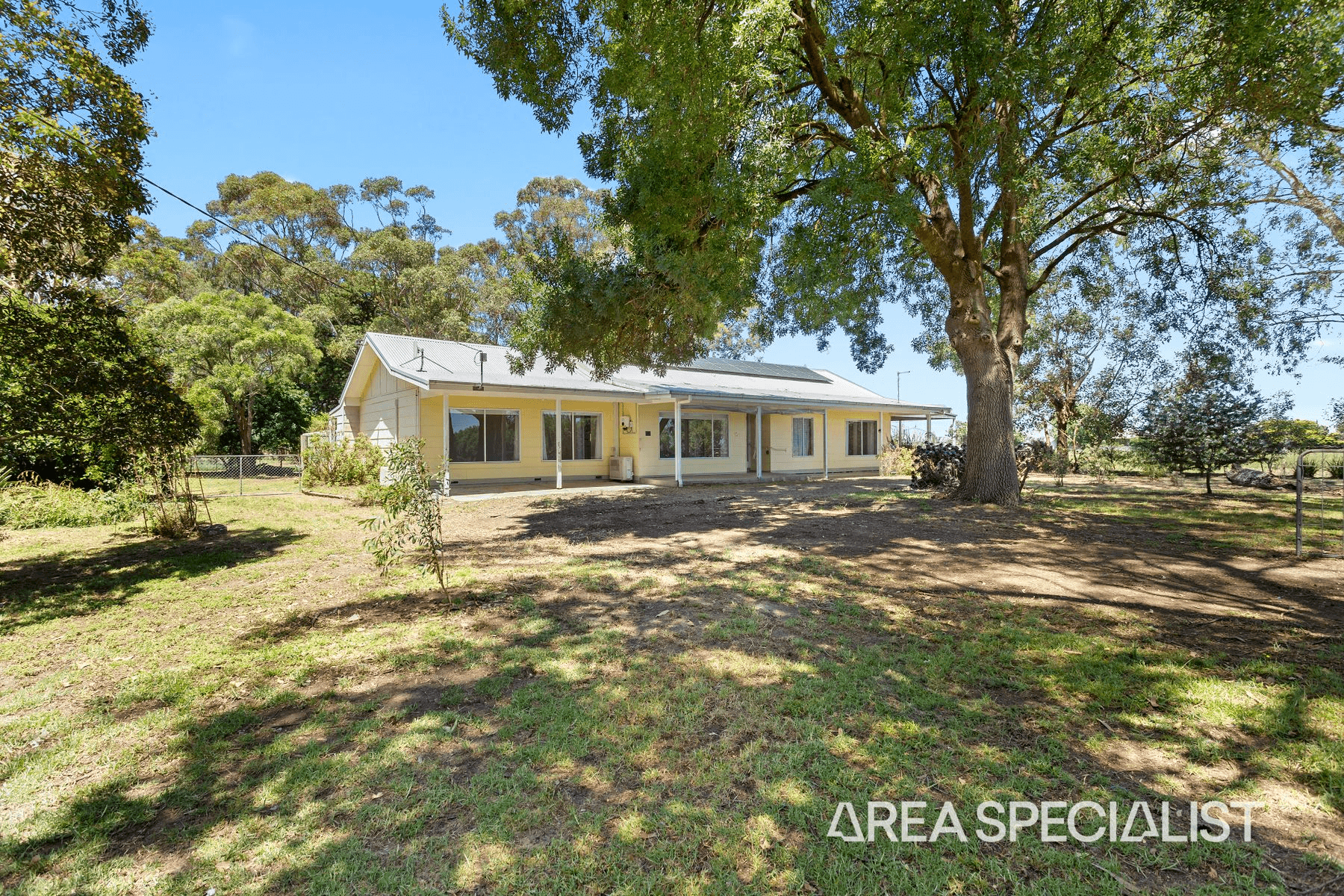 450 Little Road, Iona, VIC 3815