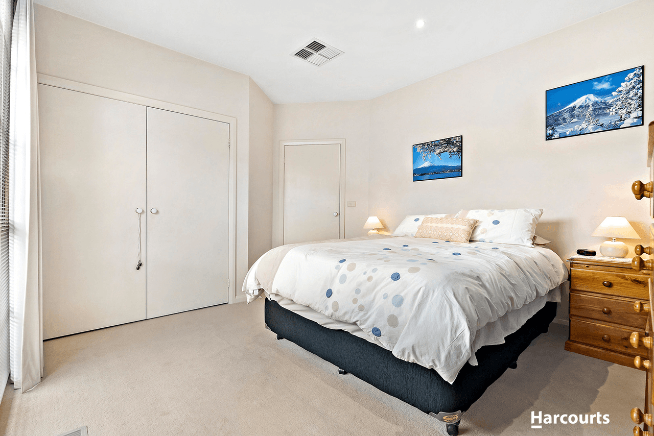 3/16-18 Lee Avenue, MOUNT WAVERLEY, VIC 3149