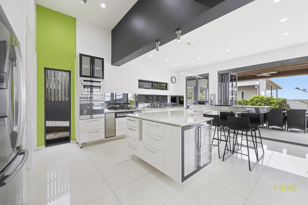 41 Sandy View Drive, Nikenbah, QLD 4655