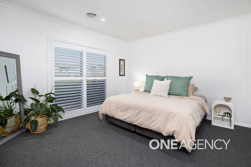 19 DALLAS AVENUE, GOBBAGOMBALIN, NSW 2650