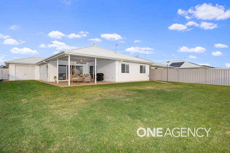 19 DALLAS AVENUE, GOBBAGOMBALIN, NSW 2650