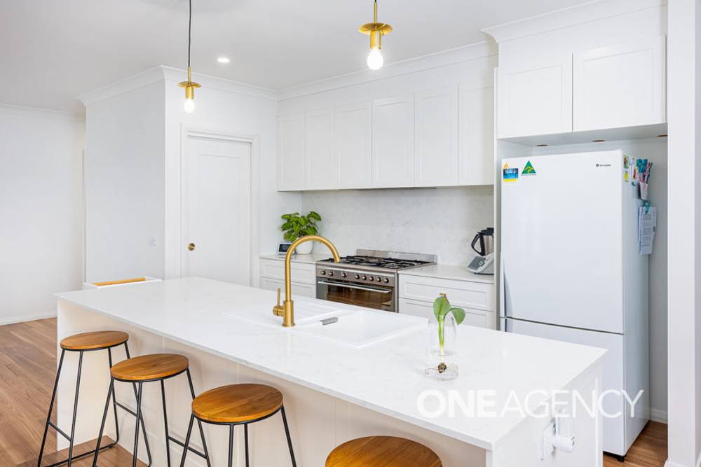 19 DALLAS AVENUE, GOBBAGOMBALIN, NSW 2650