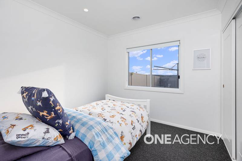 19 DALLAS AVENUE, GOBBAGOMBALIN, NSW 2650