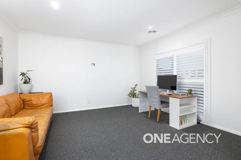 19 DALLAS AVENUE, GOBBAGOMBALIN, NSW 2650