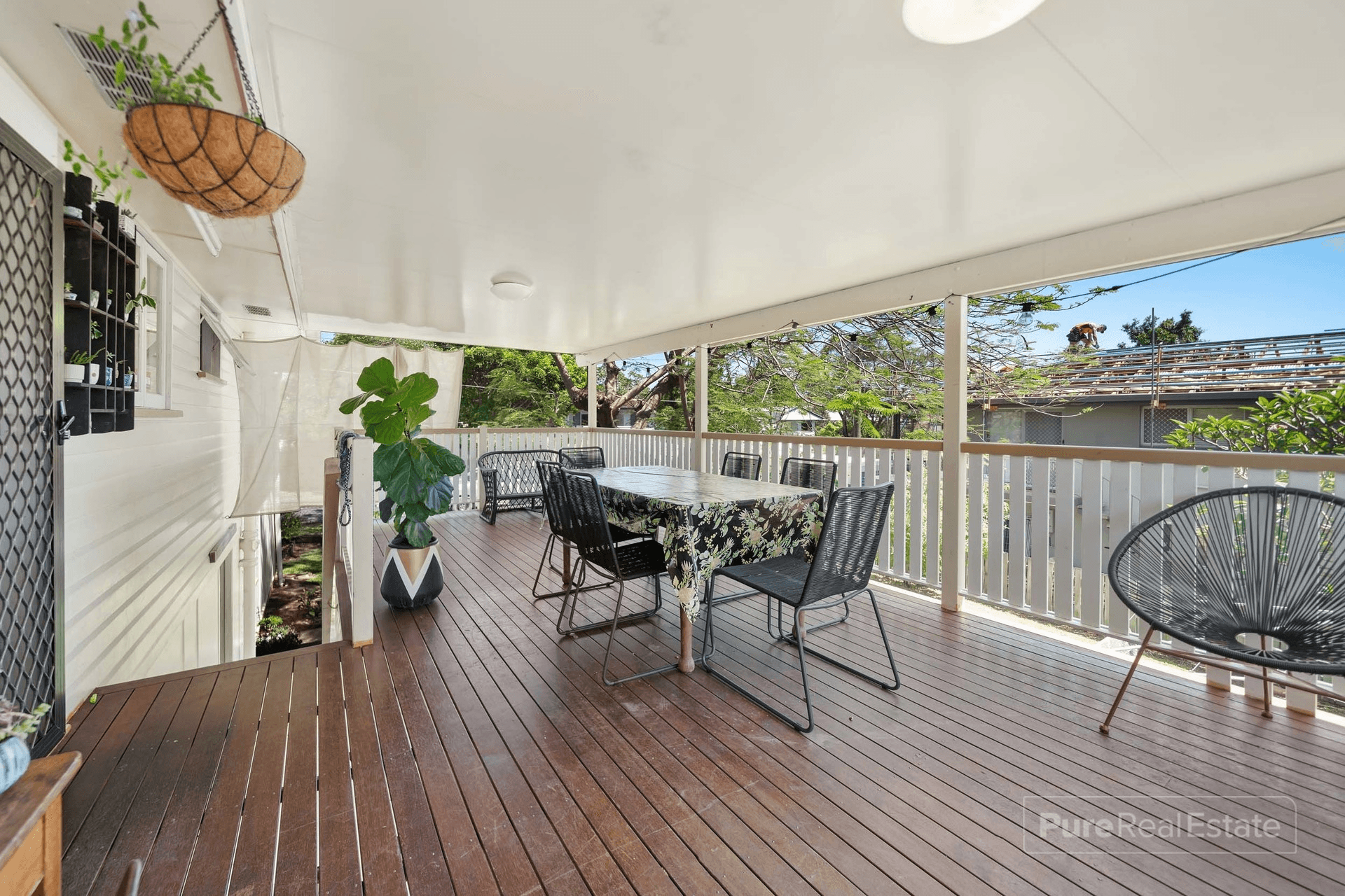 11 Cross Street, MITCHELTON, QLD 4053