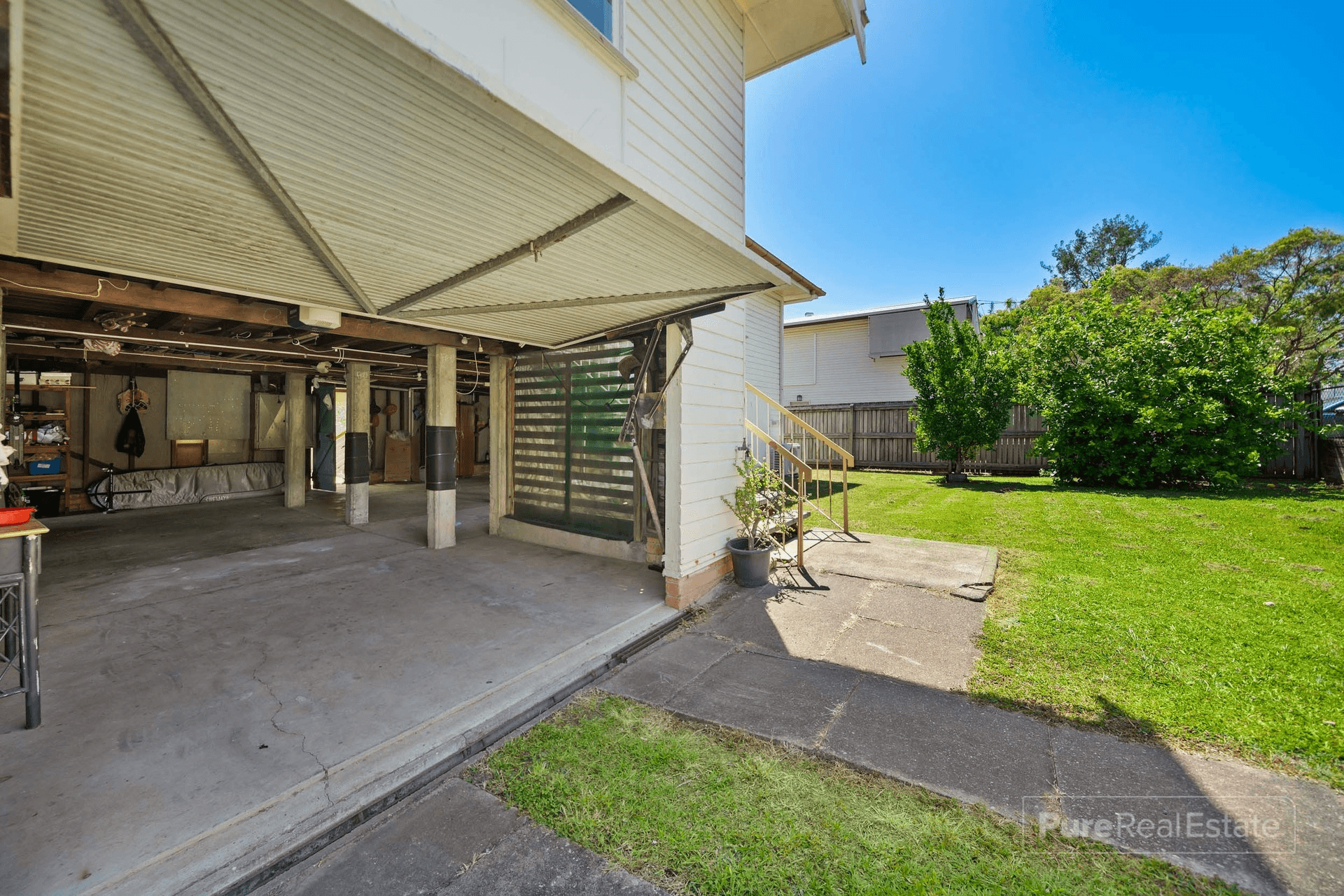 11 Cross Street, MITCHELTON, QLD 4053