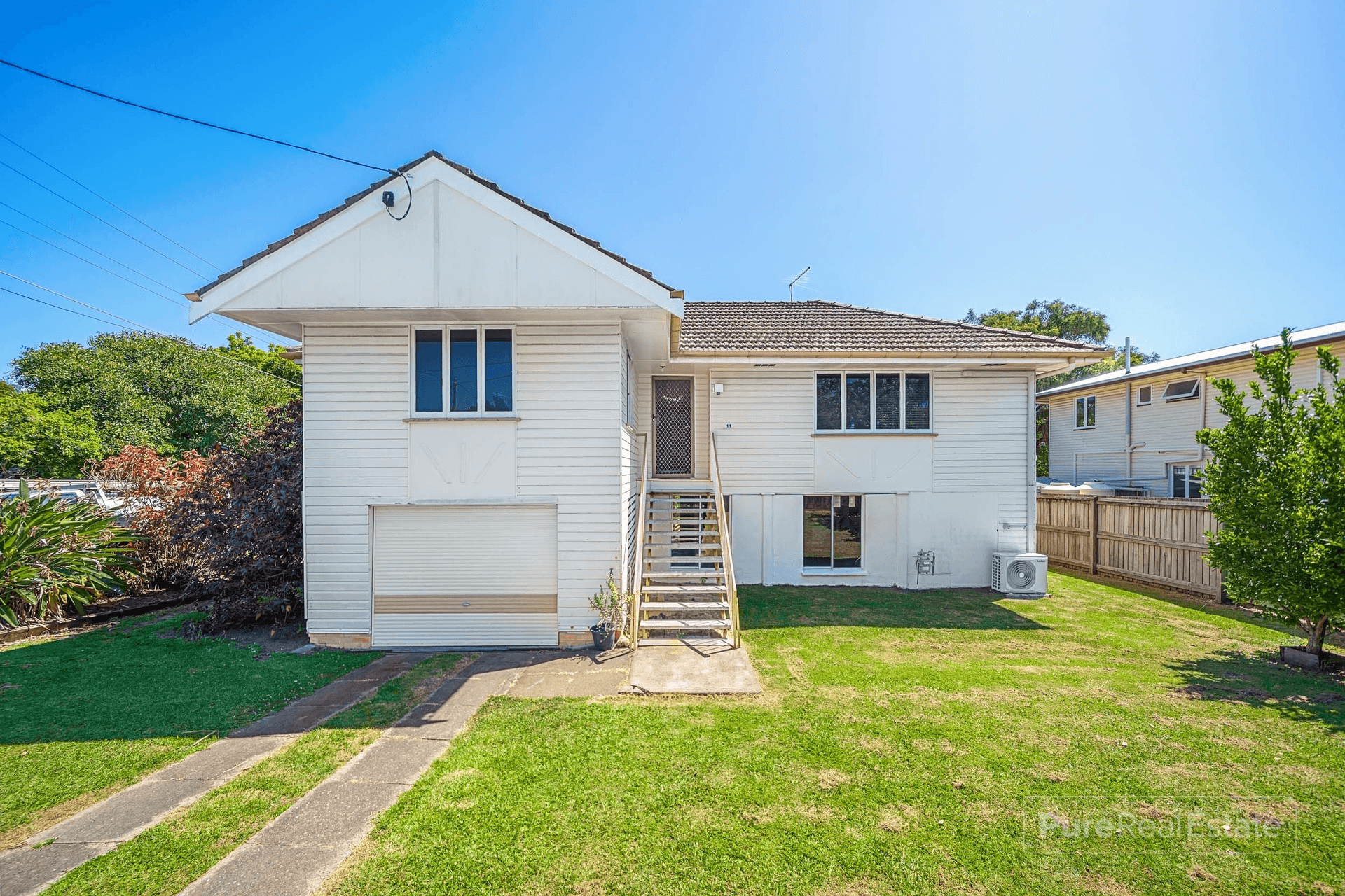 11 Cross Street, MITCHELTON, QLD 4053