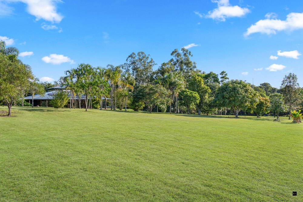 27 Boundary Road, Mungar, QLD 4650