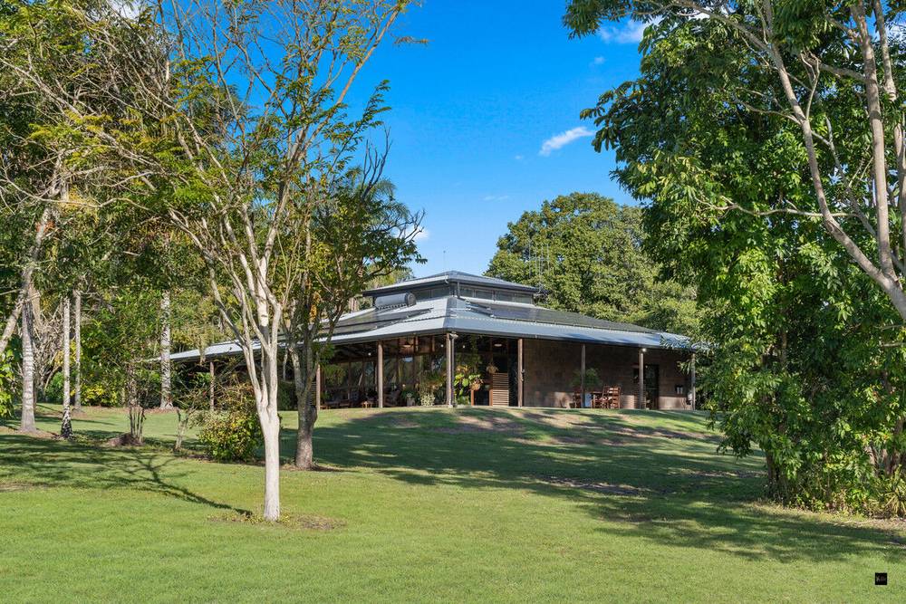 27 Boundary Road, Mungar, QLD 4650