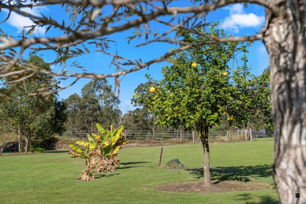 27 Boundary Road, Mungar, QLD 4650