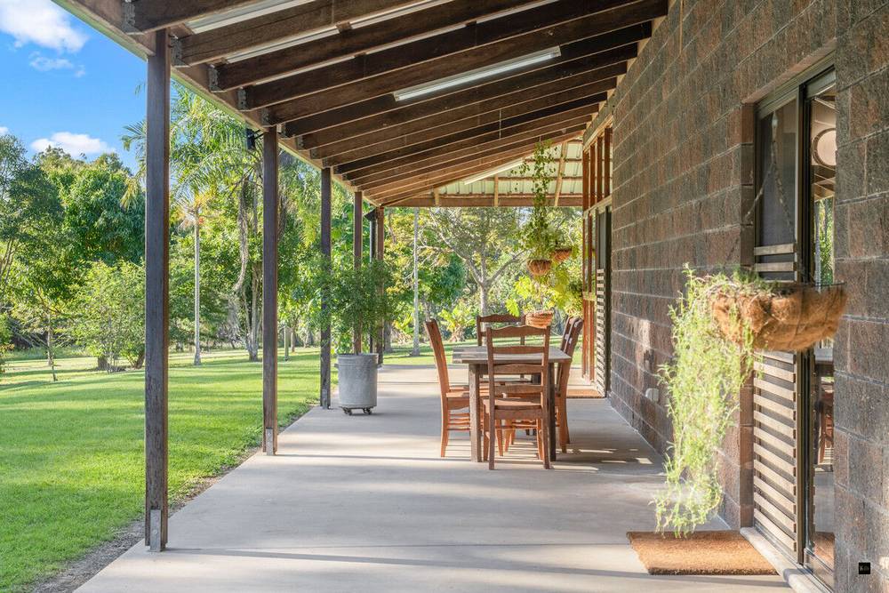 27 Boundary Road, Mungar, QLD 4650