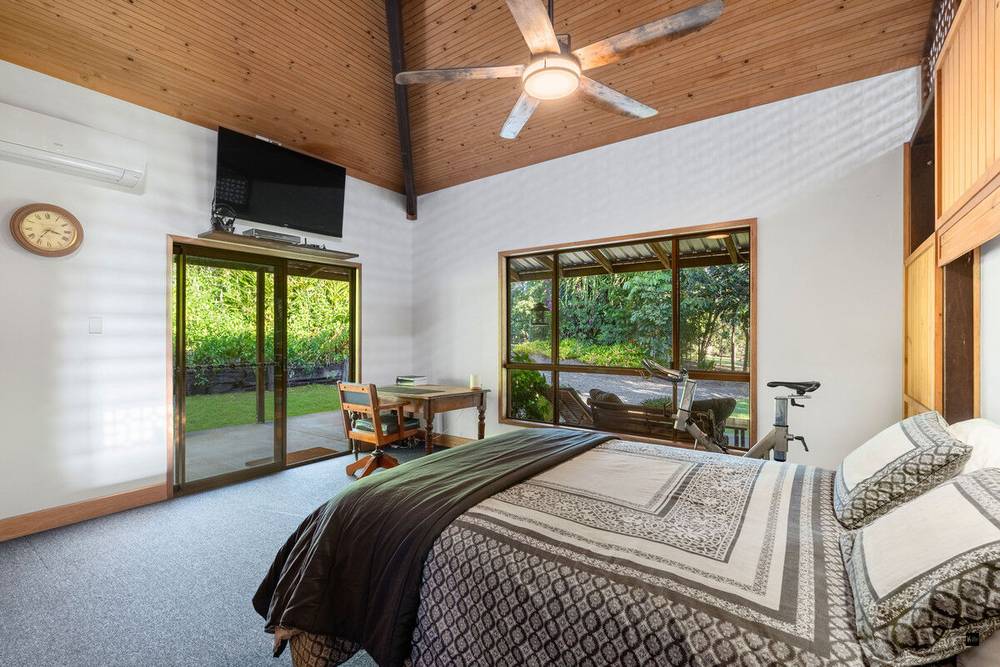 27 Boundary Road, Mungar, QLD 4650