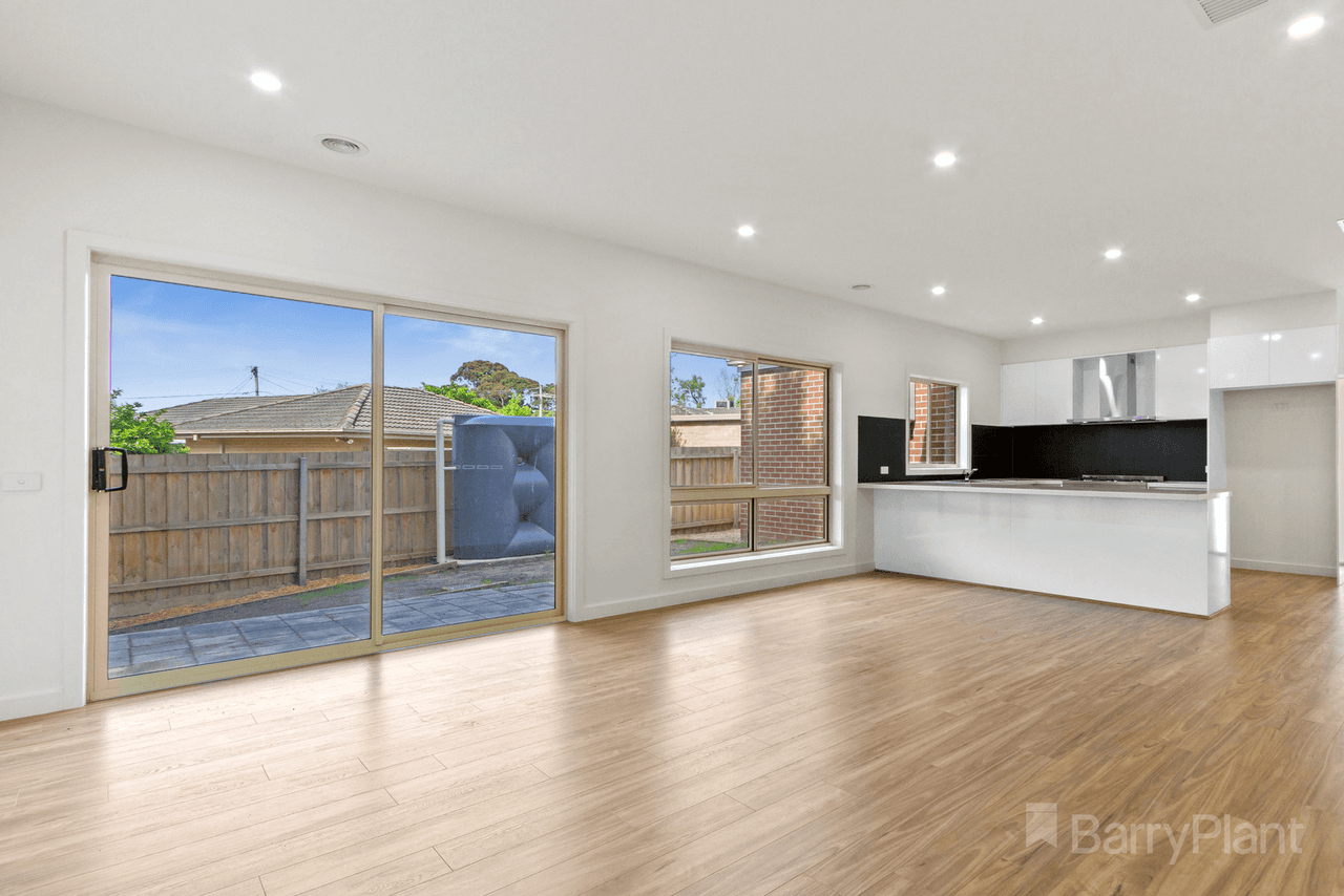 13 Hill View Crescent, Ferntree Gully, VIC 3156