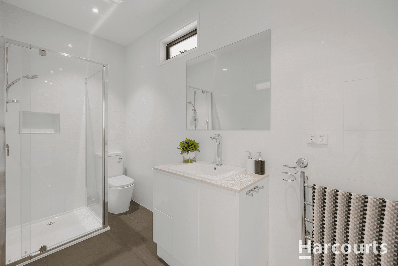 16 Dalroy Crescent, VERMONT SOUTH, VIC 3133