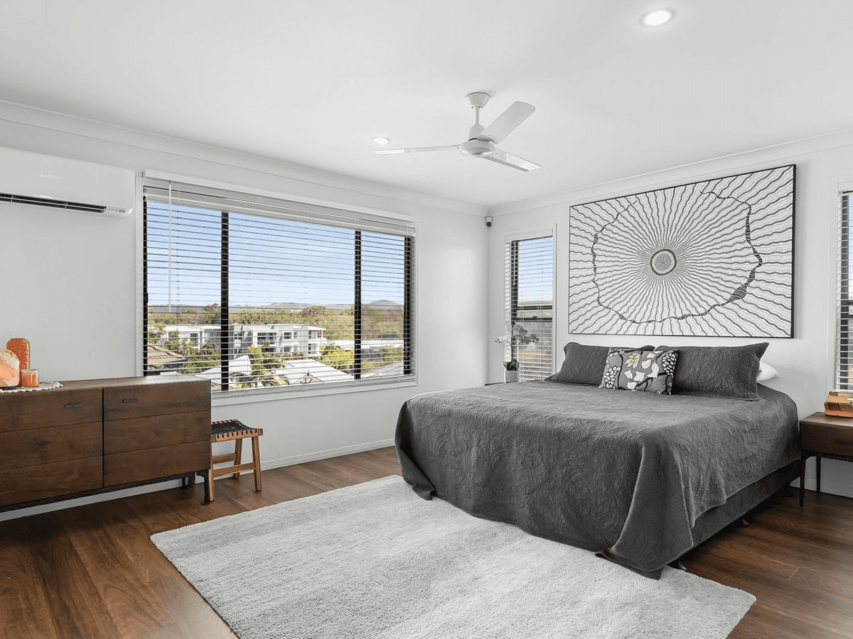 1/5 Mapleton Circuit, VARSITY LAKES, QLD 4227
