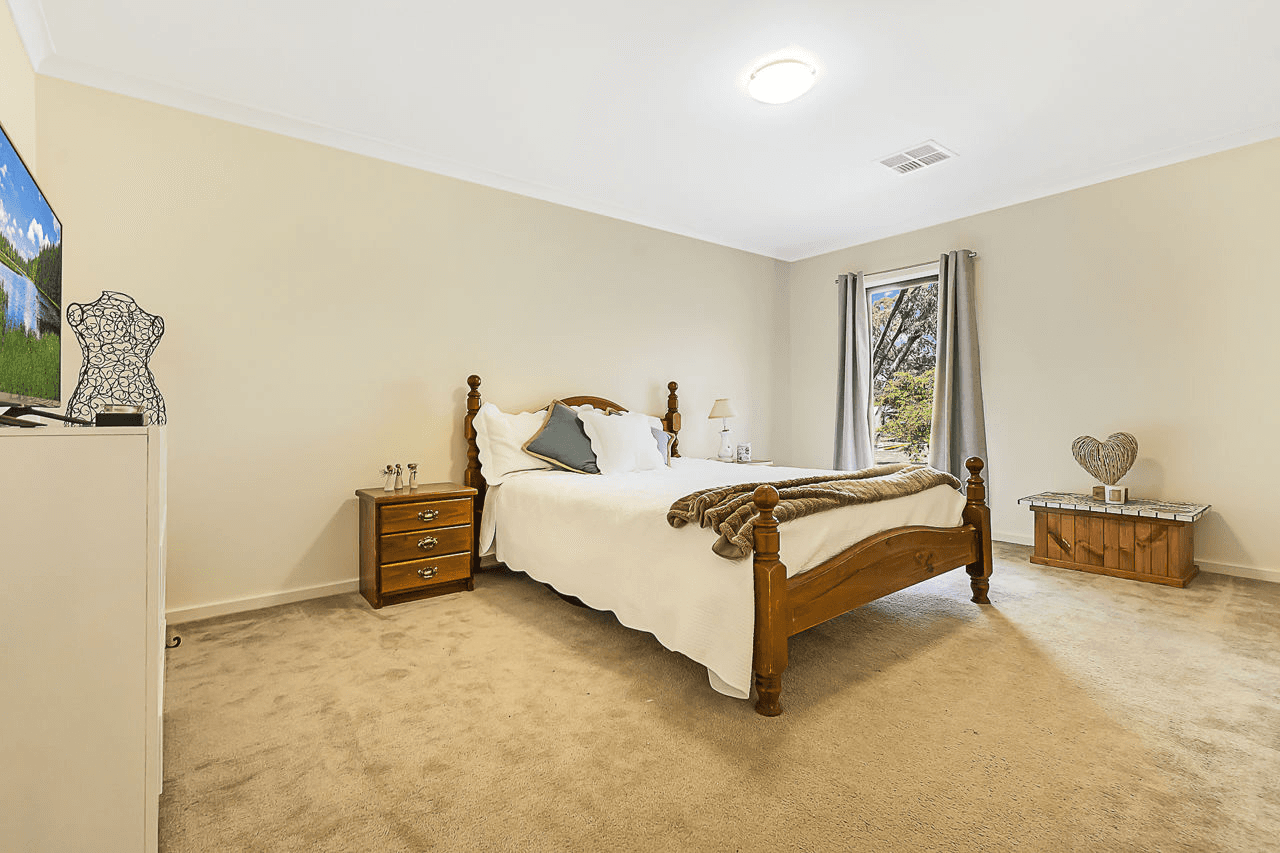 204-212 Yarra St, DENILIQUIN, NSW 2710