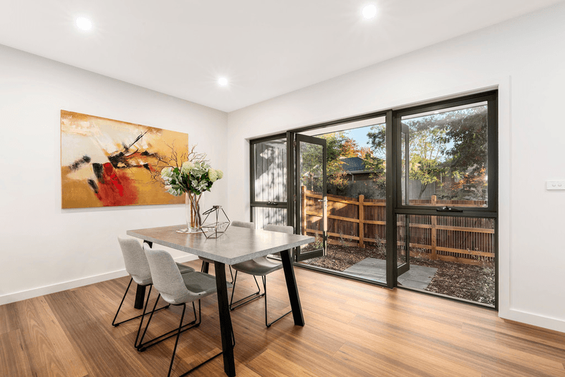 2B Garden Avenue, MITCHAM, VIC 3132