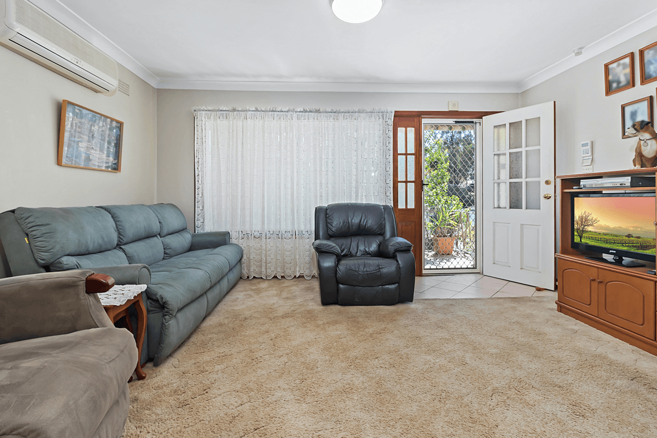 12 Tooma Place, Heckenberg, NSW 2168