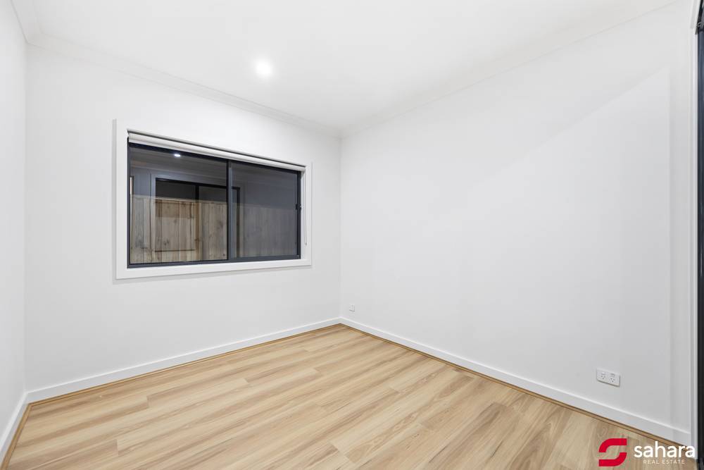 52 Clay Crescent, ROCKBANK, VIC 3335
