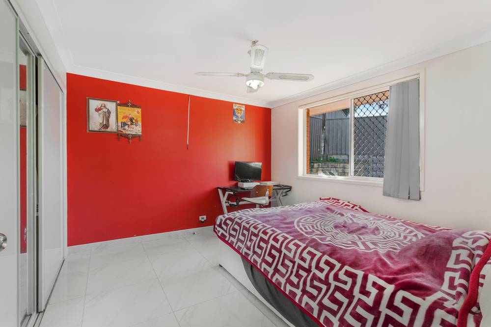 6 Kingfisher Avenue, HINCHINBROOK, NSW 2168