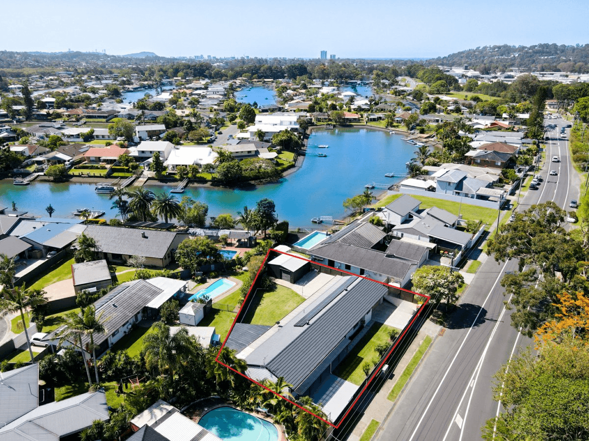 187 Currumbin Creek Road, CURRUMBIN WATERS, QLD 4223