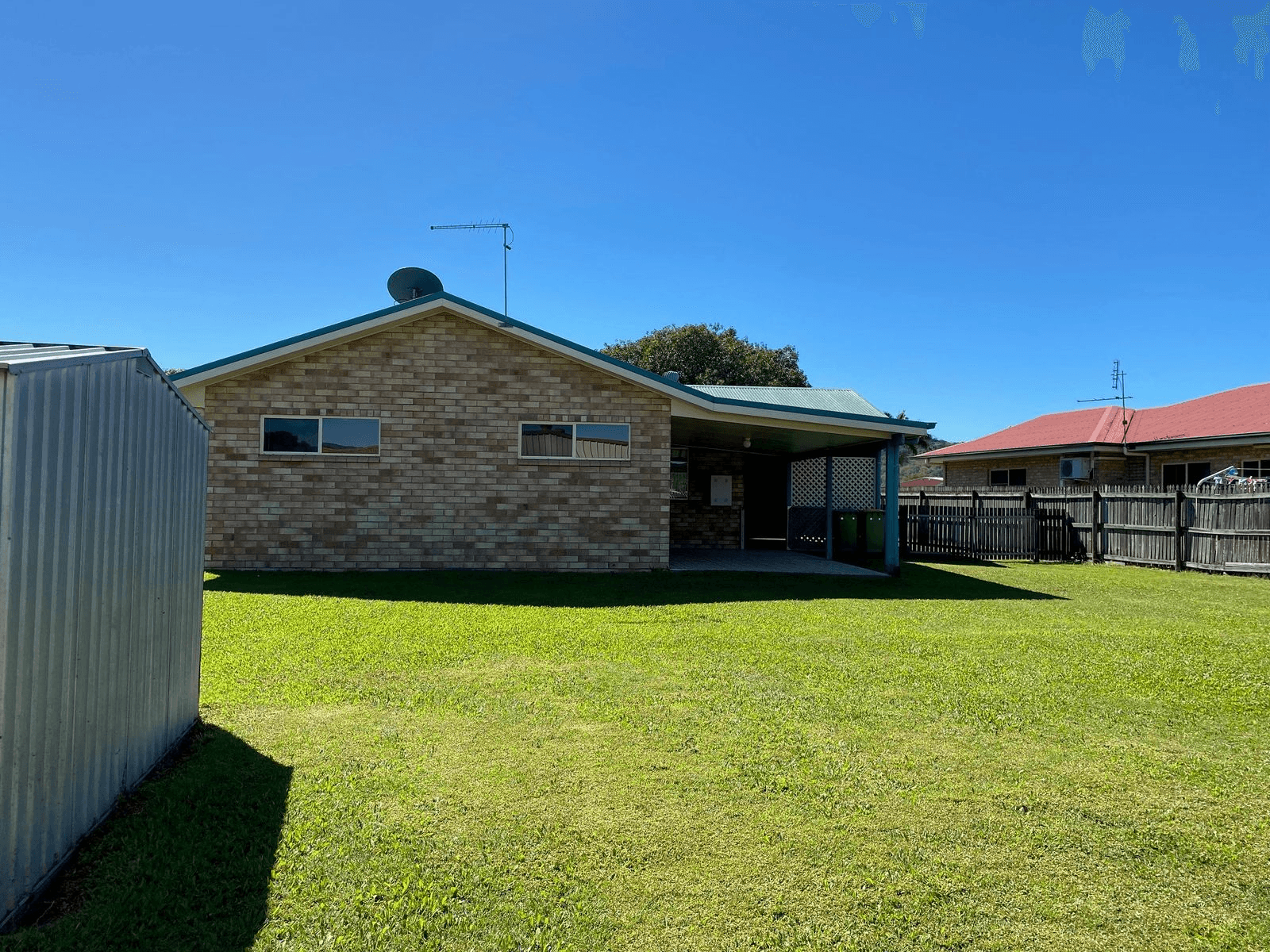 8 Patroyce Court, SARINA, QLD 4737