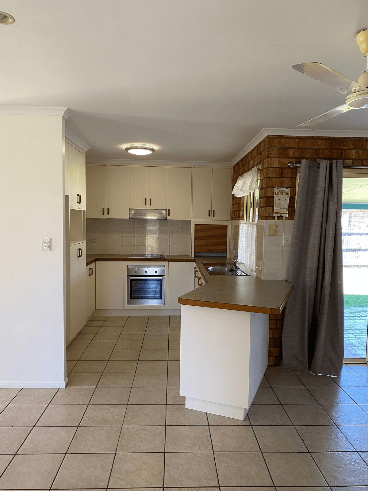 8 Patroyce Court, SARINA, QLD 4737