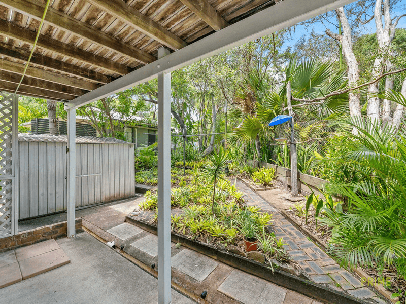 House 18 / 415-417 Boat Harbour Drive, Torquay, QLD 4655