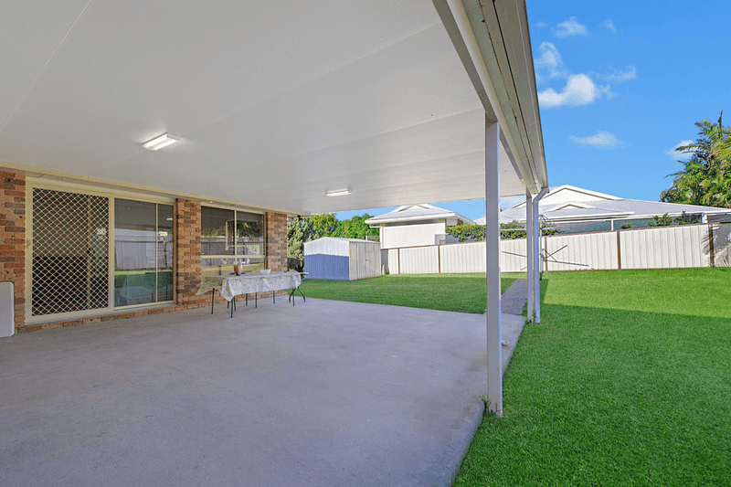 16 Seawind Chase, BONNY HILLS, NSW 2445