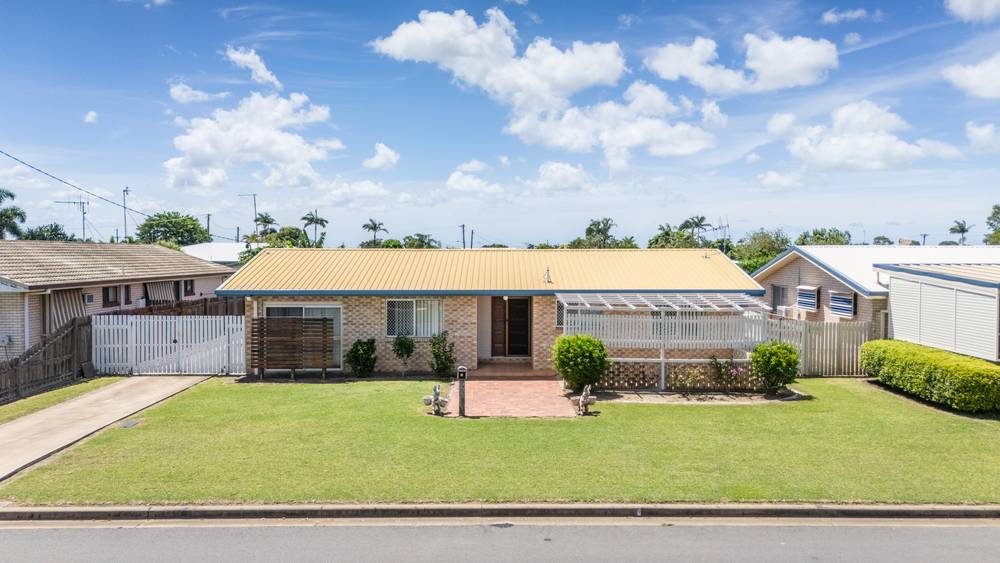 9 McLachlan Drive, AVENELL HEIGHTS, QLD 4670